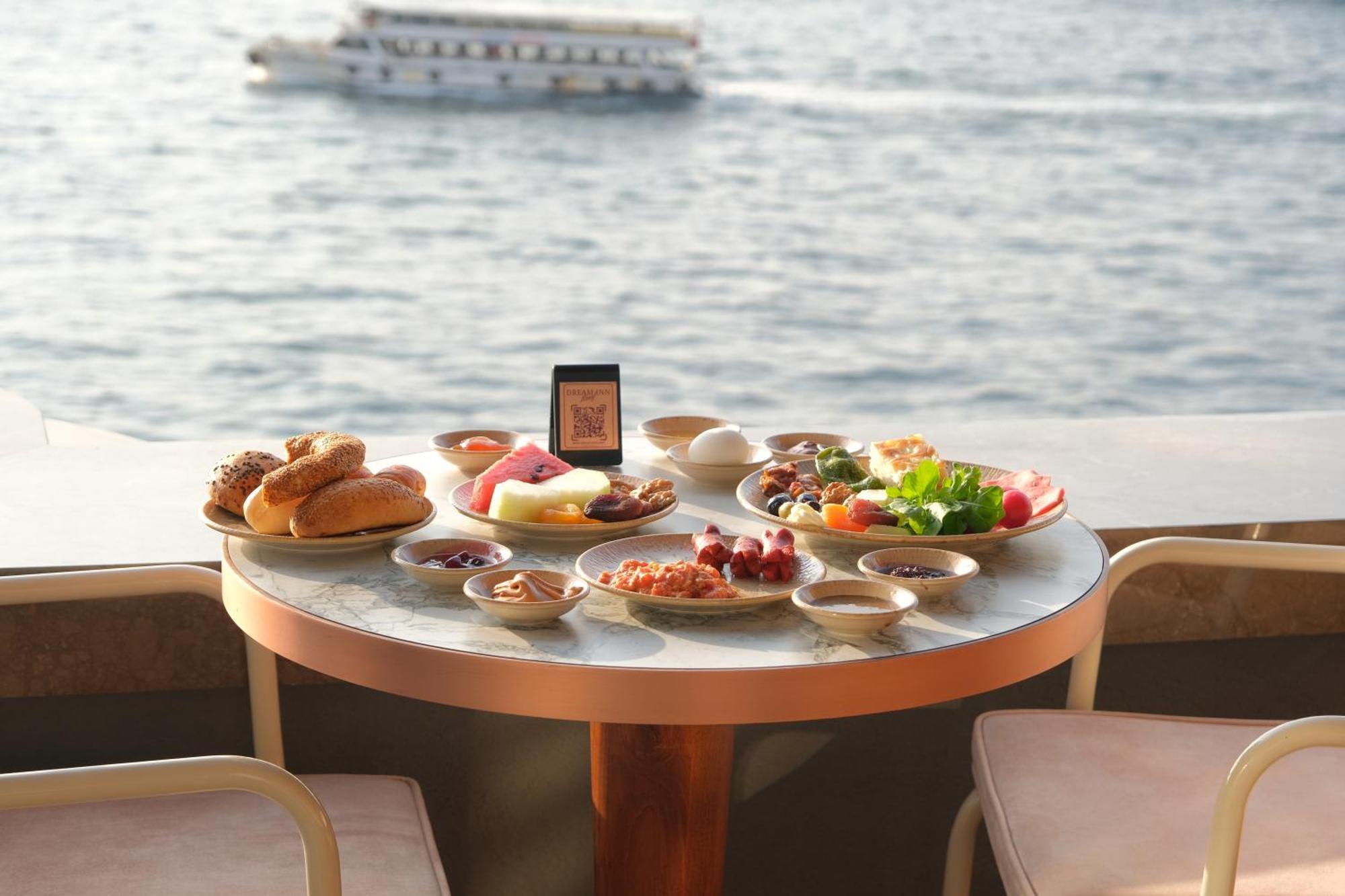 Dream Inn Karakoey Bosphorus Isztambul Kültér fotó